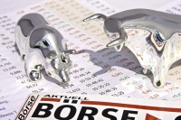Die Entwicklung an den Börsen berührt nicht nur indirekt auch die Energiepreise. <br />Bild: www.pixelio.de/Thorben Wengert