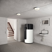 Die neue Warmwasser-Wärmepumpe WWK-I Plus von Stiebel Eltron lässt sich nicht nur einfach bedienen, sondern überzeugt auch mit hoher Effizienz und einem äußerst leisen Betrieb.<br />Bilder: Stiebel Eltron