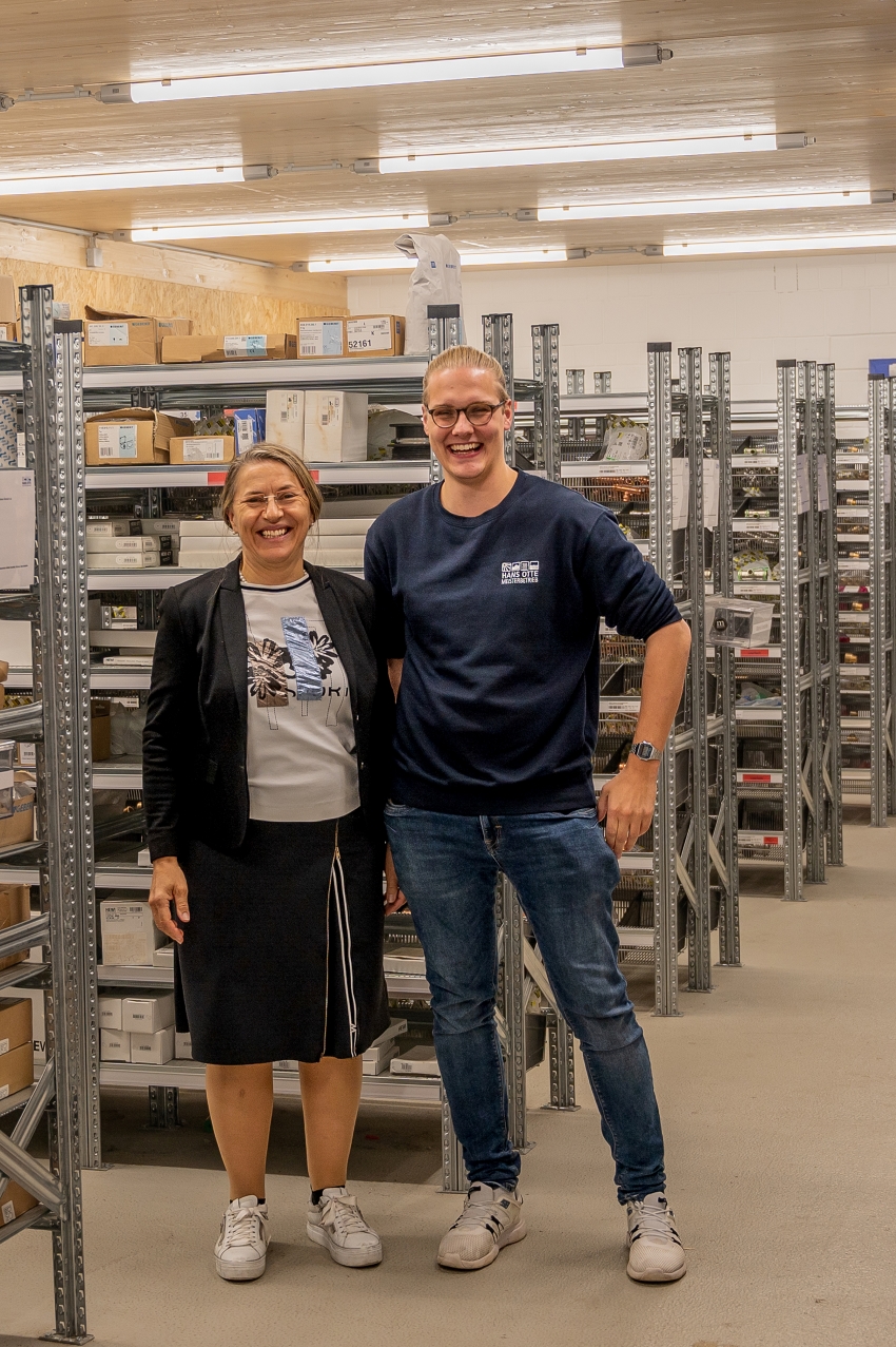 Doris Paulus und Sven Otte freuen sich über den Projekterfolg...