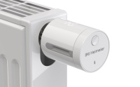 neo-K kann auch als normales Thermostat ohne Internet genutzt werden, in diesem Fall werden die Einstellungen durch ein drehbares Stellrad am Kopf mit einem Schritt von 0,5 K verändert.<br />Bilder: IMI