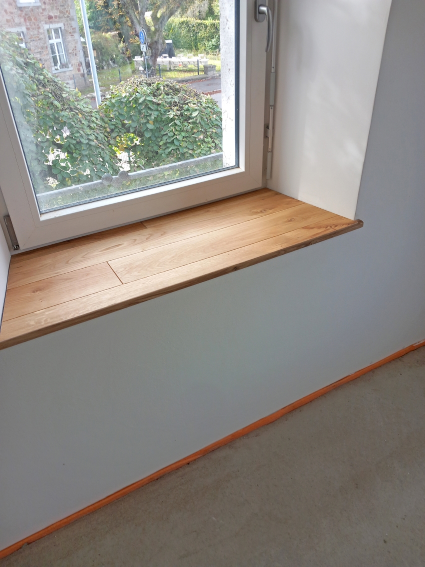 Die zum Raum gewandte Seite der Platten ist formstabil...
