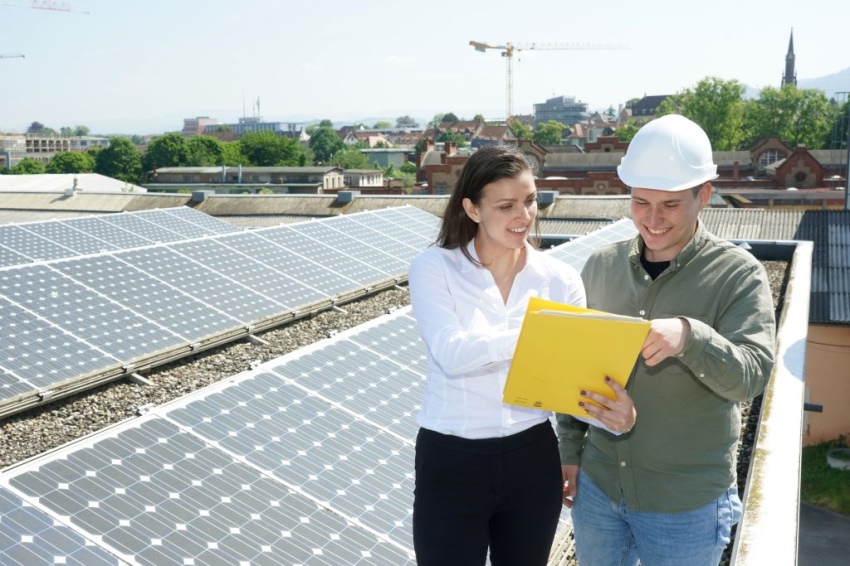 Wer seine Photovoltaikanlage repowert, kann mit den...