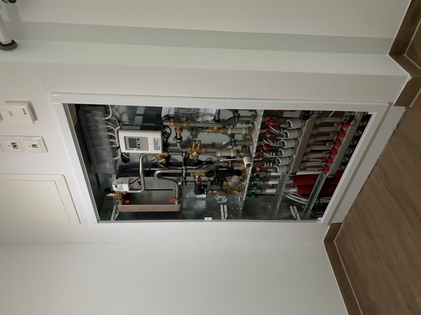 Im gesamten Haus wurden 15 Wohnungsstationen „MWSW“...