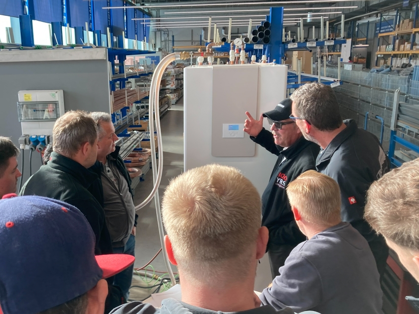 Praxisnah und im direkten Kontakt: Stiebel Eltron geht...