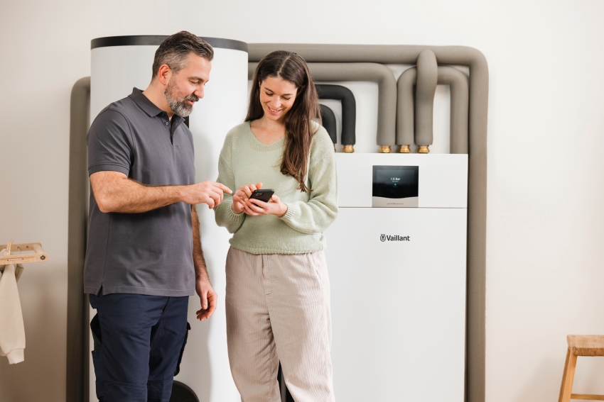 Smart vernetzt: Hausbesitzer können ihr Vaillant Wärmepumpensystem...