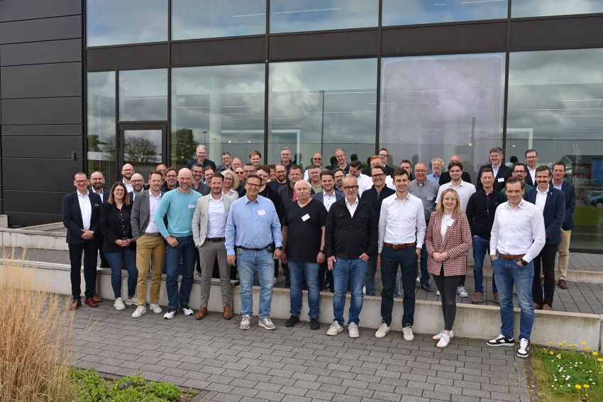 Experten im Austausch beim Immobilienforum von Stiebel...