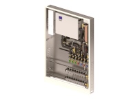 Die neue Wohnungsstation Combi Port E-Hybrid (HIU) ist die nächste Generation der Trinkwasserhygienelösung für den Niedertemperaturbetrieb, und macht die Warmwasserzirkulationsleitung überflüssig. Sie verfügt über einen elektrischen Durchlauferhitzer auf der Primärseite und bietet eine um 25 Prozent verbesserte maximale Durchflussmenge (im Vergleich zu den bisherigen 10 l/min). Durch die bedarfsgerechte Warmwasserversorgung wird die Stagnation auf ein Minimum reduziert, was das Legionellenrisiko erheblich senkt. Die bedarfsgerechte Warmwasserversorgung reduziert zudem den Energieverbrauch. Der hohe Grad an industrieller Vorfertigung und die große Qualität sparen Zeit in der Planungs- und Realisierungsphase.