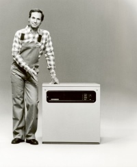 Eine der ersten Wärmepumpen von Stiebel Eltron aus den 1970er-Jahren – leistungsstark schon damals, heute deutlich effizienter.“