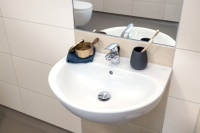 Beim Waschtisch setzten die Baubeteiligten auf Geberit Renova aus langlebiger und pflegefreundlicher Sanitärkeramik. 