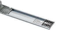 Der patentierte, verschiebbare Fliesenkleberanker der Duschrinne ACO ShowerDrain SE+ stellt die kraftschlüssige Einbindung in die Fliesenebene sicher. Ein konstruktiver Vorteil, insbesondere bei individuellen Zuschnitten auf der Baustelle.