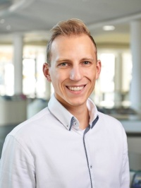 „EcoMate von GF ist der Turbo zur Dekarbonisierung von Büro- und Gewerbeimmobilien“, sagt Lars Litzinger, Senior Specialist Digital Services bei Georg Fischer.<br /><br />Quelle: Uponor