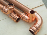 ACR Copper Press: Presssystem für Kälte- und Klimaanwendungen mit Betriebsdrücken bis 48 bar.