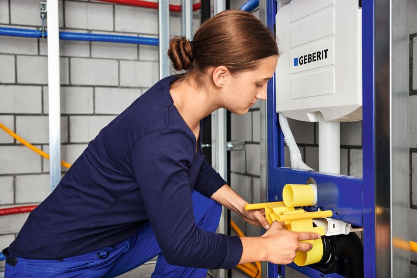 Mit Geberit Power & Connect lässt sich ein Stromanschluss...