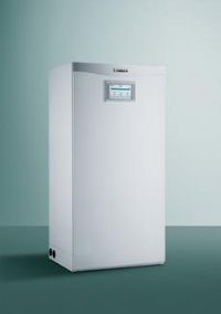 Mit dem Batteriespeichersystem eloPack lässt sich der Eigenstromverbrauch in Verbindung mit einem BHKW oder einer Photovoltaik-Anlage auf bis zu 85 Prozent maximieren.<br /><br />Bild: Vaillant