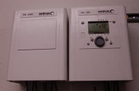 Der ISR-Systemregler übernimmt die Regelung des Heizkessels sowie der Solaranlage.