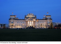 Wird wohl bald einen erneuten Versuch unternehmen, das Gebäudeenergiegesetz zu verabschieden: der Deutsche Bundestag. <br />Bild: Deutscher Bundestag / studio kohlmeier<br />