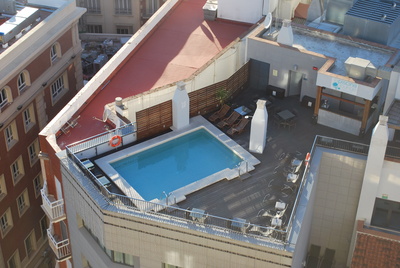 Pools auf dem Dach sind zwar in Deutschland eher ungewöhnlich,...