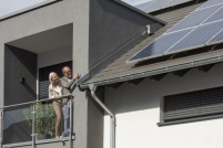 Wer eine Photovoltaikanlage betreibt, muss sie in das.......