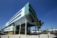 Der vierstöckige Neubau des Best Western Plus Hotels verfügt über 94 Zimmer, zwei Suiten, Sauna und diverse Tagungsräume. Bild: Best Western Plus Hotel Bremerhaven, Bremerhaven