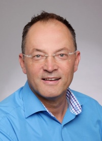 Andreas Schiffler kennt die Heizungsbranche seit über 30 Jahren. Er ist bei PYD-Thermosysteme angestellter Vertriebsrepräsentant im Südosten Bayerns. 