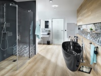 Voll ins Schwarze getroffen. Die Kermi Duschkabine RAYA mit schwarzen Profilen ist ein stylischer Blickfang im Badezimmer und passt sich perfekt an die Farbgebung im Badezimmer an. Die Applikationen sind in chrom und bieten einen guten Kontrast zu den schwarzen Profilen.<br />Bild: Kermi