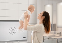Die klappbaren CAMBRINO Baby-Wickeltische von Franke sorgen auch in beengten, öffentlichen oder halböffentlichen Sanitärräumen für eine optimale Ausstattung.