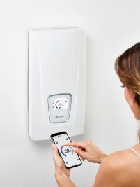 Bedienung des  neuen »DSX Touch« mit SmartphoneBild:.......