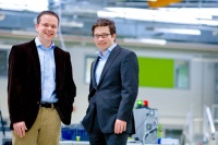 Links: Dr. Michael Bauer (CTO), rechts: Dr. Florian Holzapfel (CEO). Bild: Calyxo
