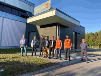Bei einem Treffen in Helsinki wurde die zukünftige Zusammenarbeit von Savosolar und CitrinSolar beschlossen. v.l.: Torsten Lütten, Vertriebsleiter Deutschland CitrinSolar, Hanns Koller, Gesellschafter CitrinSolar, Daniel Beckenbauer, Projektingenieur CitrinSolar, Dr. Hermann Riess, Technischer Leiter CitrinSolar, Anti Lilleberg, Vertriebsleiter Savosolar, Martti Jalava, Betriebsleiter Savosolar, Aku Järvisalo, Fertigungsleiter Savosolar und Kaj Pischow, Gesellschafter und Berater, Savosolar.<br />Bild: CitrinSolar