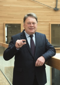 Für den bayerischen Forstminister Helmut Brunner ergänzen.......