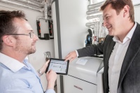 Die neuen Fördermaßnahmen bieten die Chance, den deutschen Heizungsmarkt auf zukunftsfähige Systeme umzustellen. STIEBEL ELTRON unterstützt das Fachhandwerk unter anderem mit Förderrechner, Förderservice und Webinaren bei der Umsetzung. <br />Bild: STIEBEL ELTRON