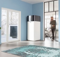 Dank hoher Vorlauftemperaturen von bis zu 70 °C bei minus 15 °C Außentemperatur eignet sich die Daikin Altherma 3 H HT für den einfachen Austausch von Öl- und Gasheizungen. <br />Bild: DAIKIN