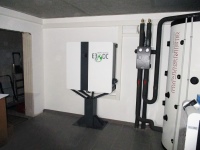 Das E3/DC-Hauskraftwerk, die Wärmepumpe und ein Pufferspeicher arbeiten gemeinsam für die Autarkie.<br />Bild: E3/DC
