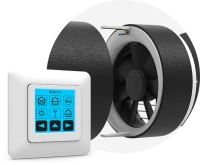 Der neue Sensor-Stick von getAir kann per einfachem Steckprinzip in wenigen Sekunden in die Lüfter-Einheit aller SmartFan-Geräte eingesetzt werden. So werden Luftfeuchte und Temperatur der Außen- und Innenluft gemessen – die TOUCH Steuerung erkennt automatisch den Sensor und schaltet anschließend in den Automatik-Modus um, der die ideale Belüftung selbst in die Hand nimmt. <br />Bilder: getAir
