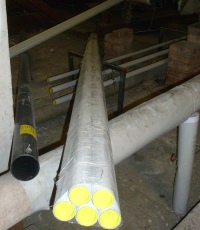Ein Pluspunkt für die Hygiene in Trinkwasserinstallationen: Die alpex-Rohre von FRÄNKISCHE bleiben sicher verschlossen, bis sie montiert werden.