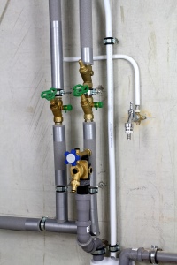 Mit dem Installationssystem alpex von FRÄNKISCHE greifen die Verantwortlichen im Adelsdorfer Bauprojekt auf ein Komplettsystem für die Installation von Gas, Wasser und Heizung zurück.
