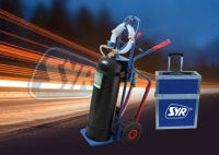 Ob Heizungsanlage im Mehrfamilienhaus, Pufferspeicher einer Solarther-mieanlage oder Fußbodenheizung – mit dem neuen SYR Füllcaddy inklusive 30 Liter fassender Aufbereitungskartusche stellen Sie auch bei großen Aufgaben leicht Heizungswasser von normgerechter Qualität her.