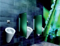 In WC-Anlagen auf Kreuzfahrtschiffen und Fähren kommt Geberit Public mit manuellen und automatischen Urinal Steuerungen, WC-Steuerungen und Waschtisch-Armaturen zum Einsatz. Fotos: Geberit<br /><br />