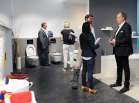 Im persönlichen Gespräch in der Geberit Badausstellung.......