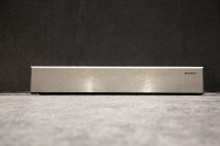 Das Geberit Duschelement mit Wandablauf verlegt die Entwässerung der bodenebenen Dusche in die Wand. So ist eine unterbrechungsfreie Gestaltung des Bodens möglich. 