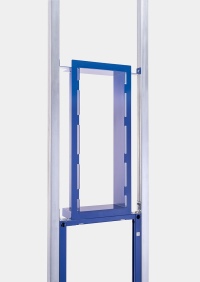 Die Geberit ONE Nischenablagebox wird mithilfe eines neuen Rohbausets zu einem festen Bestandteil des Installationselements. Größe und Position werden so früh im Planungsprozess festgelegt, dass die Ablage nicht mit später installierten Rohrleitungen kollidiert. <br />Bilder: Geberit
