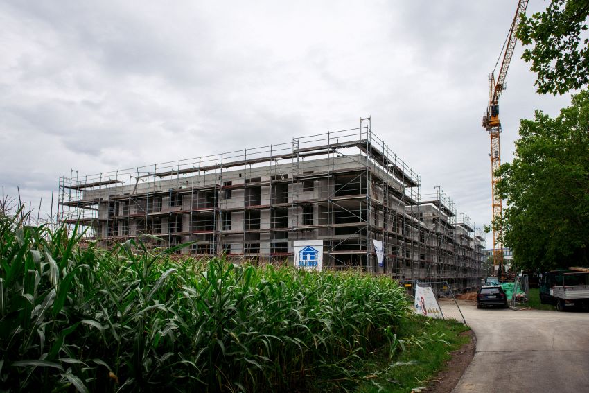 In Fellbach steht bereits der Rohbau der neuen Anlage:...