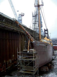 Seit November 2007 wird der Traditionssegler in der Kieler Werft HDW für etwa 1,6 Mio. Euro nach den neuesten Sicherheitsvorschriften komplett saniert und neu ausgerüstet. 