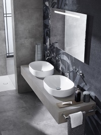 Geberit VariForm Aufsatzwaschtische sind sowohl für die private Badgestaltung als auch in Hotels geeignet. 