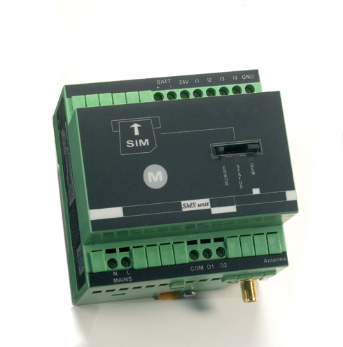 Sobald das SMS-Modul an die LC/LCD-Steuerung angeschlossen...