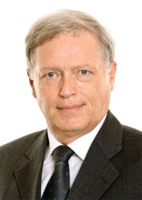 Dr. Hans-Hartwig Loewenstein (63), Präsident des Zentralverbandes des Deutschen Baugewerbes, gewählt am 26. Oktober 2006 in Berlin.