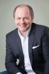 Hans-Peter Moser seit dem 1. März 2016 als persönlich.......
