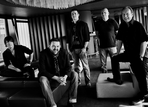 Gonzo ´n´ Friends lassen Oldies sowie aktuelle Popmusik...