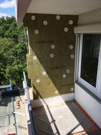 Die Seitenwände von 390 Balkonnischen wurden von der Firma Aksu Stuck aus Fürth mit dem brandsicheren, rein mineralischen Wärmedämm-Verbundsystem HECK MW A1 versehen. <br />Bild: Heck Wall Systems