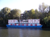 Das einzigartige schwimmende Theater HoheLuftschiff.......